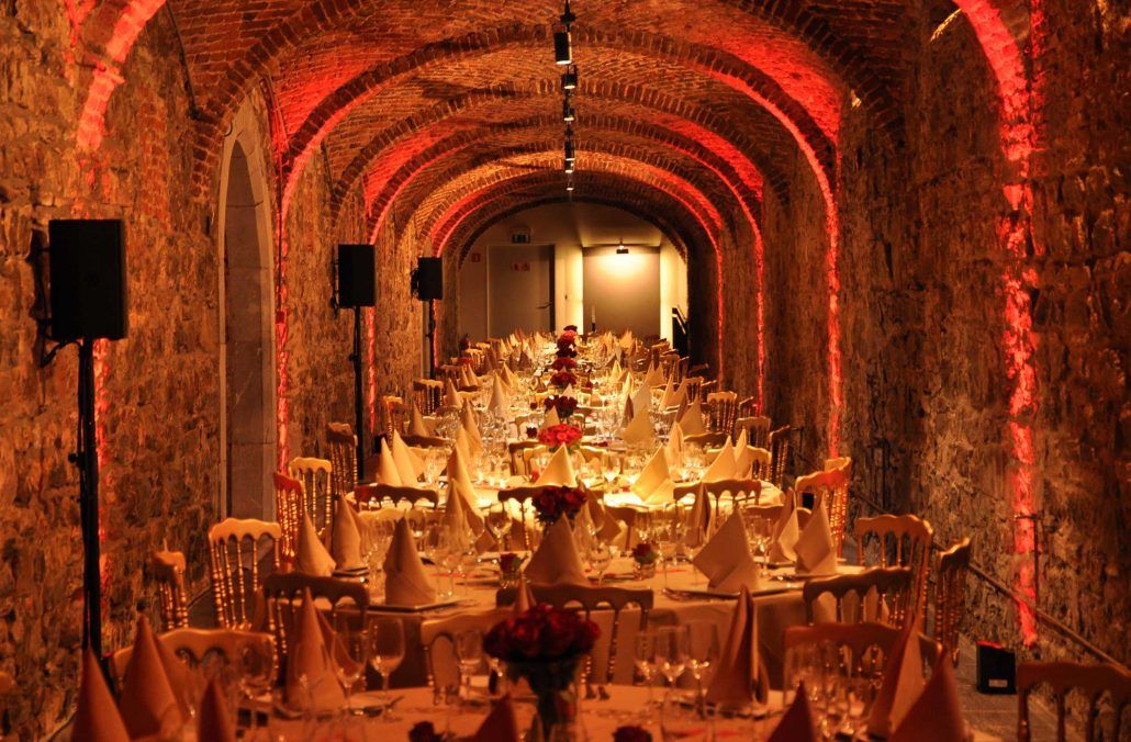 BIORGANIC traiteur événementiel gastronomique 100% Bio de Liège, Abbaye de Stavelot propose des salles prestigieuses et caves séculaires