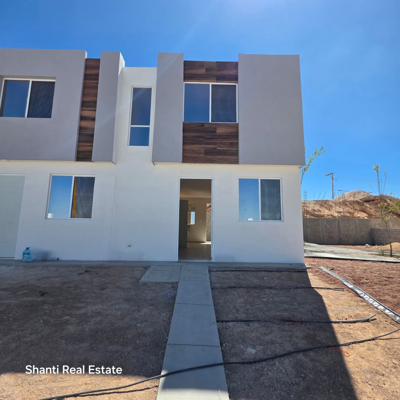 ?¡ESTRENA CASA EN VENTA AL NORTE!?mae