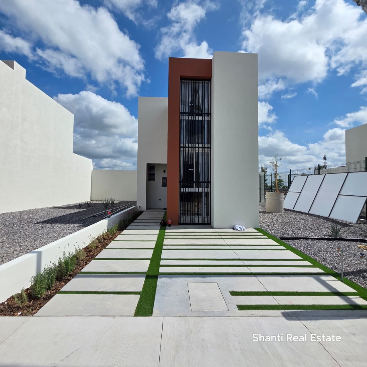 ?✨ Vive con Confort en una Zona de Gran Crecimiento al Norte_mg