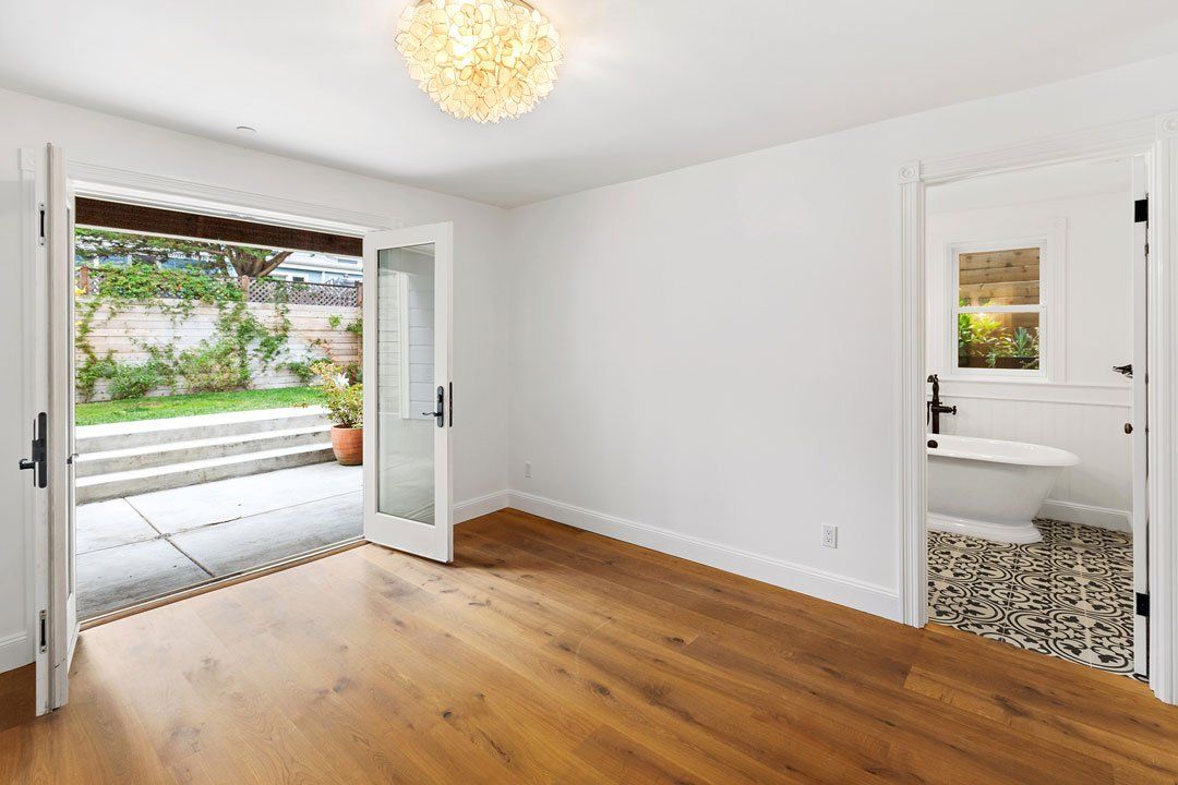 RENTED: Mission District – 2523 Harrison Street