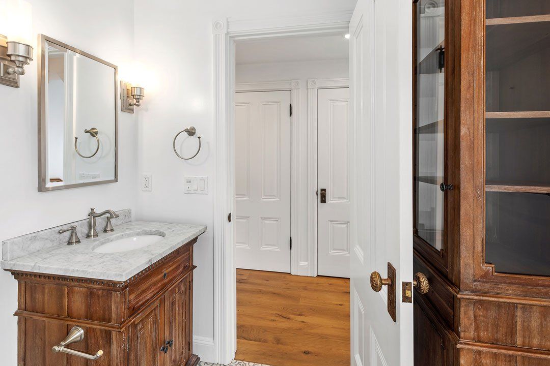 RENTED: Mission District – 2523 Harrison Street