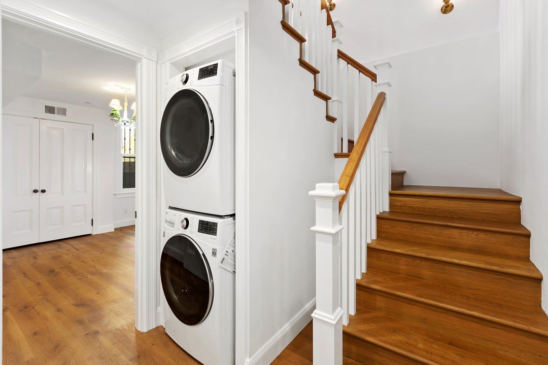 RENTED: Mission District – 2523 Harrison Street