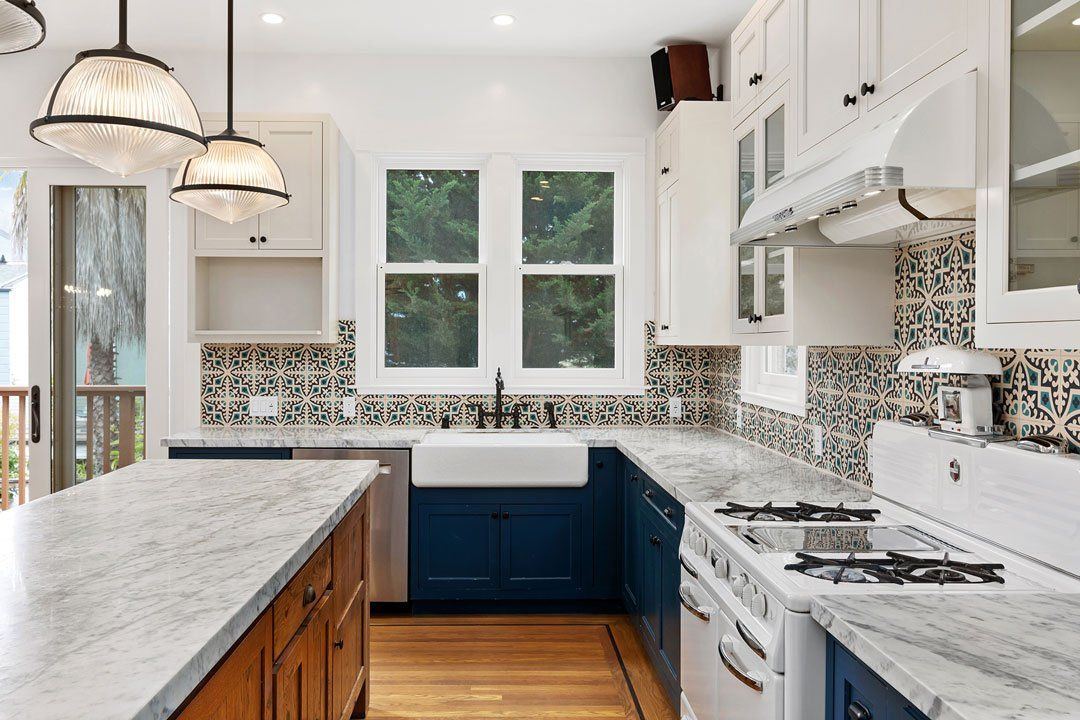 RENTED: Mission District – 2523 Harrison Street