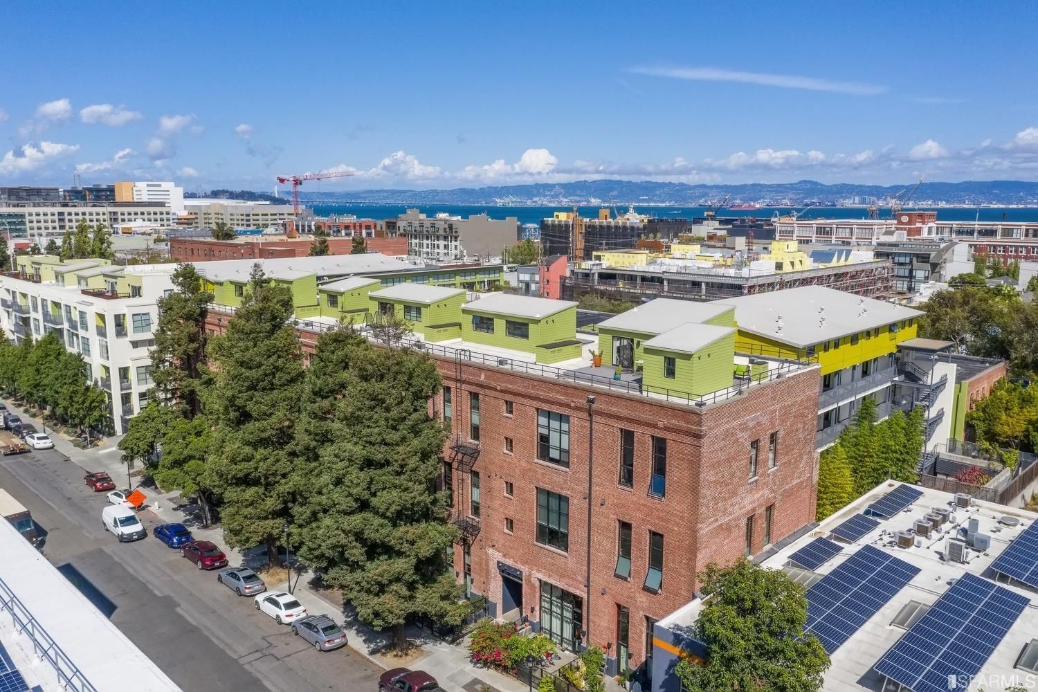 RENTED: Dogpatch – 851 Indiana Street #301