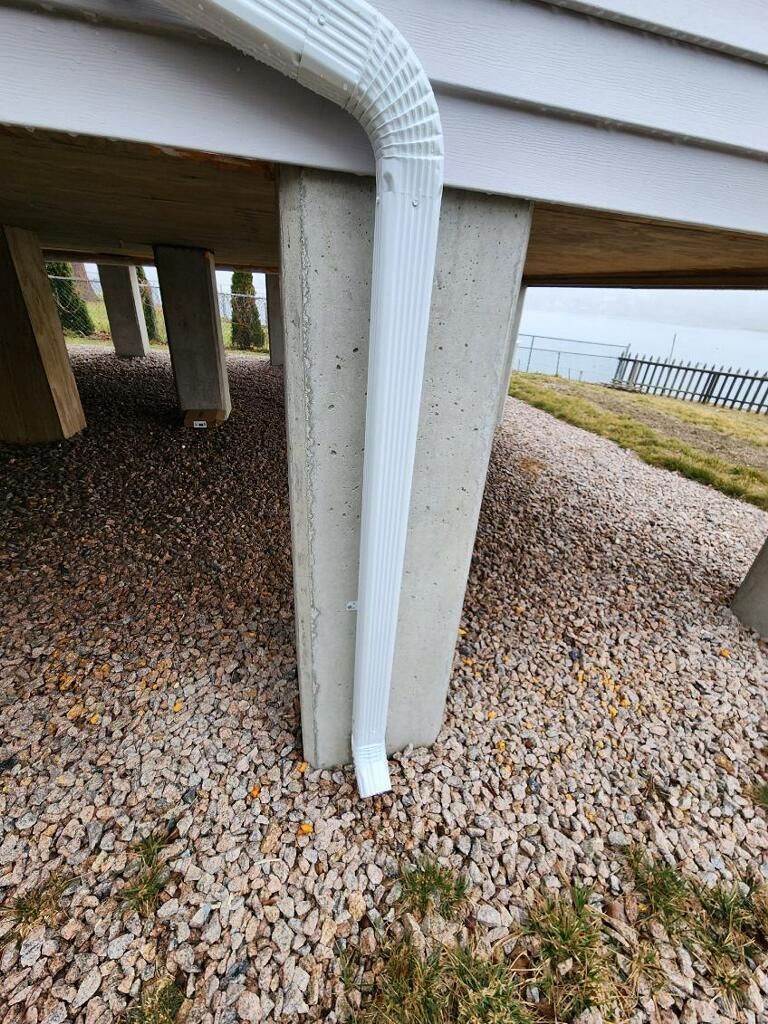 Seamless aluminum gutter installation on a Westbrook CT shoreline home by CT GutterPro