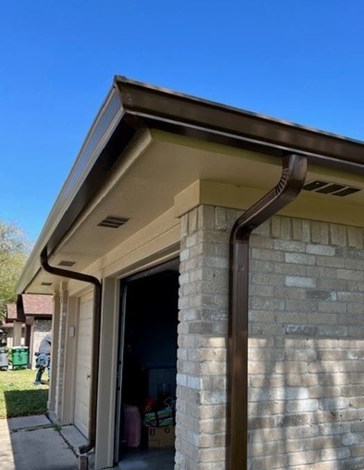 Rustic Copper Residential 6 inch Seamless Gutters
