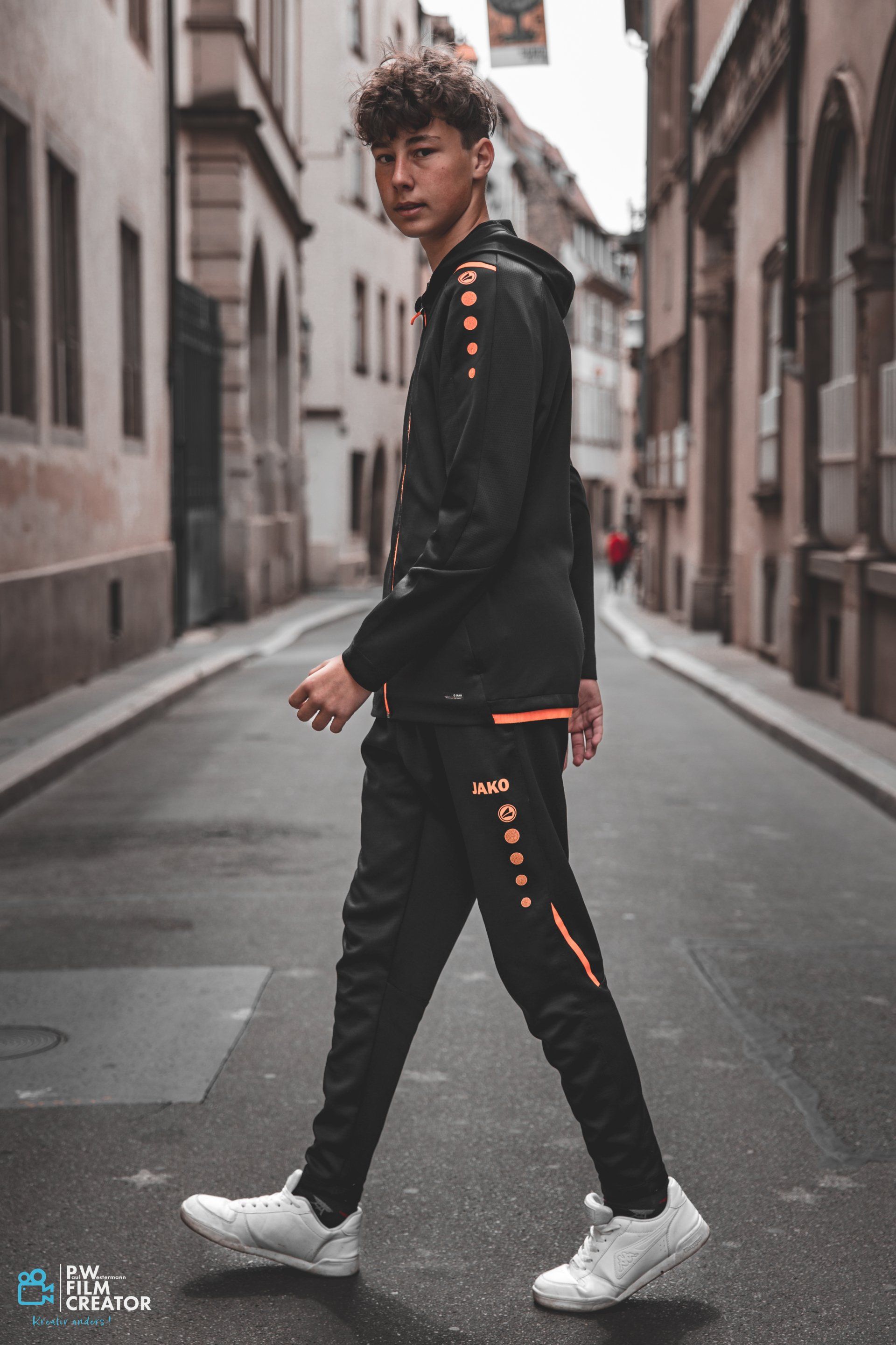 Portrait Foto auf der Straße Teenager Junge