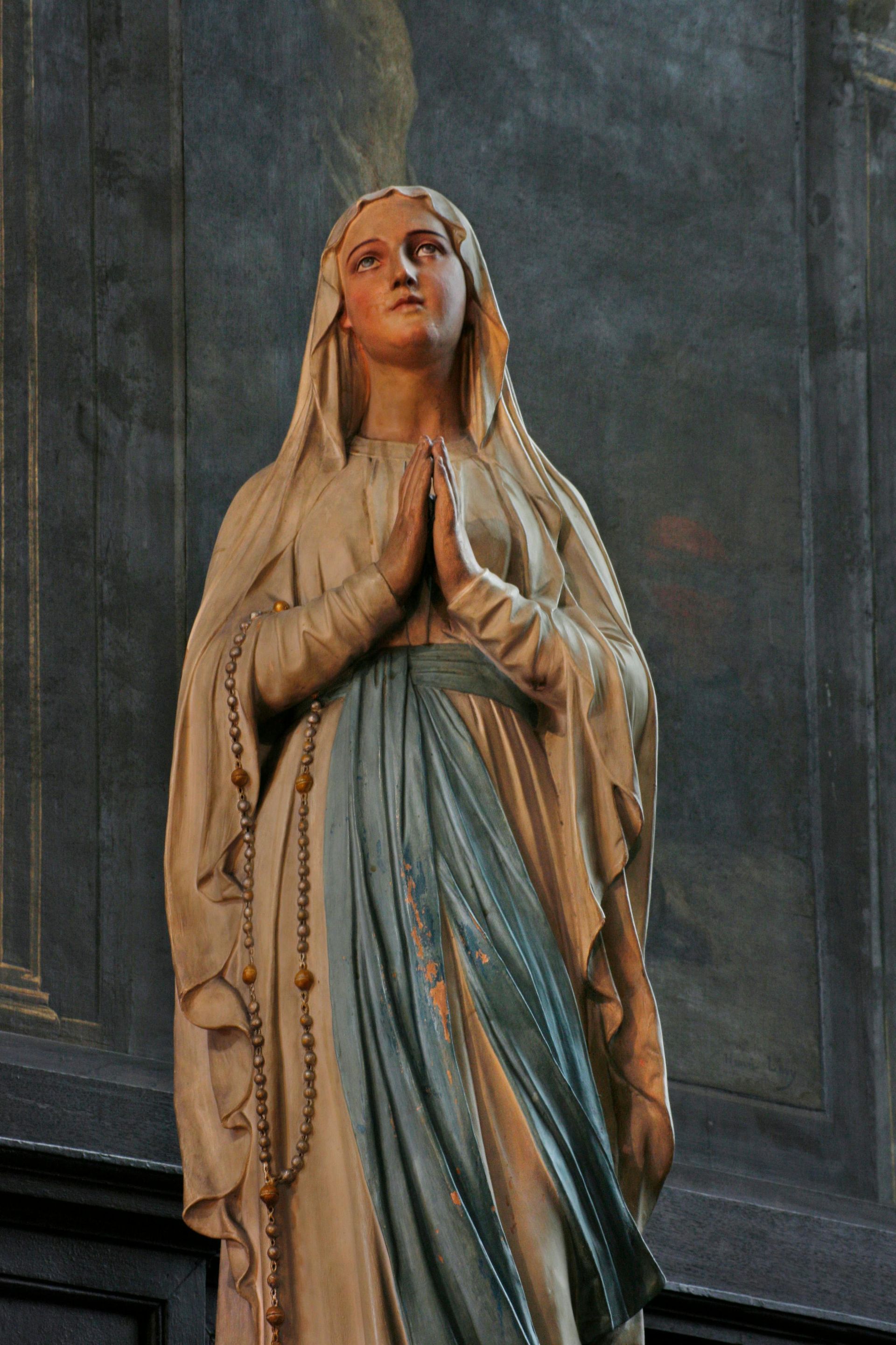 May crowning