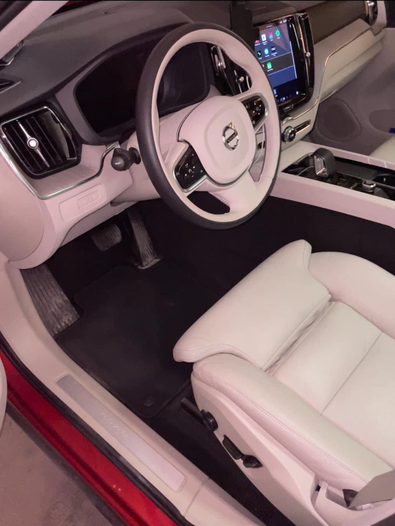 Mechanic specializing in Volvos in Northfield, IL