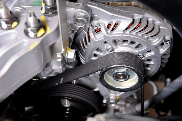When To Replace The Drive Belt Common Signs Symptoms | eduaspirant.com