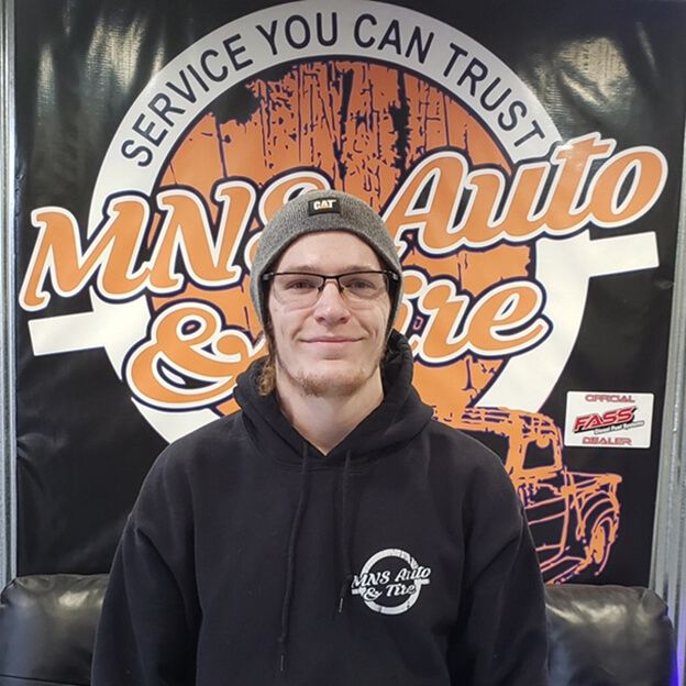 Jordan Bussey Service Technicians MNS Auto & Tire - Pauls Valley Auto Repair