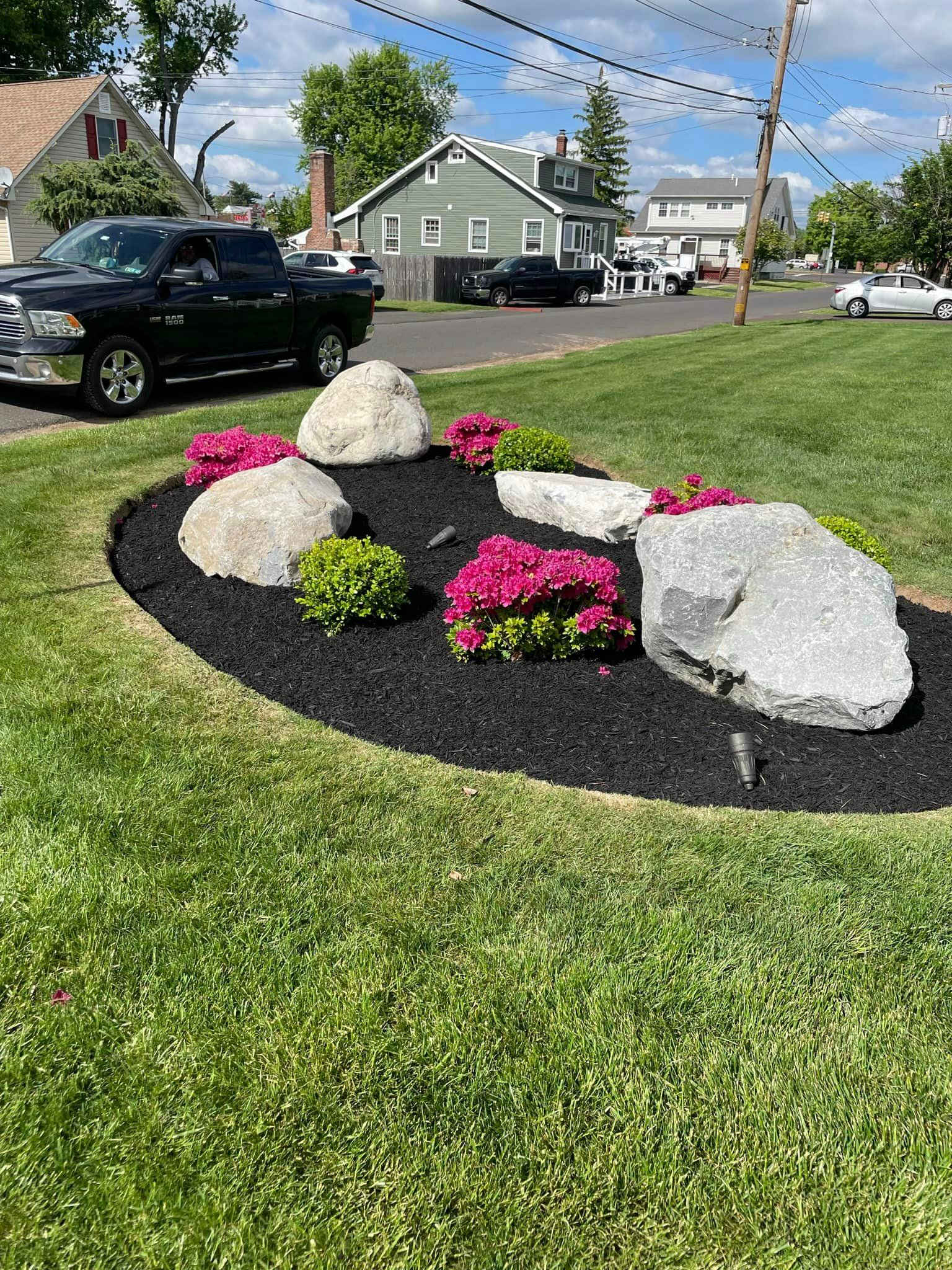 Mulching — Bensalem, PA — Munz's Lawn Service & Landscaping