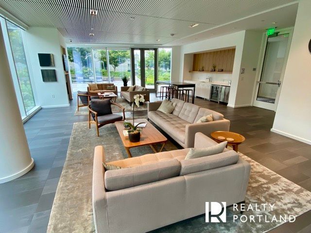 The Cosmopolitan Lounge