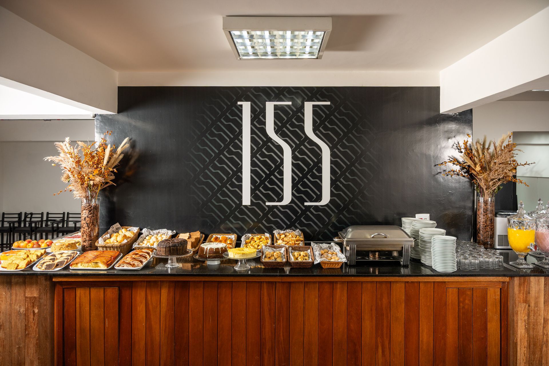 Café da manhã do 155 Hotel em São Paulo com variedade de opções
