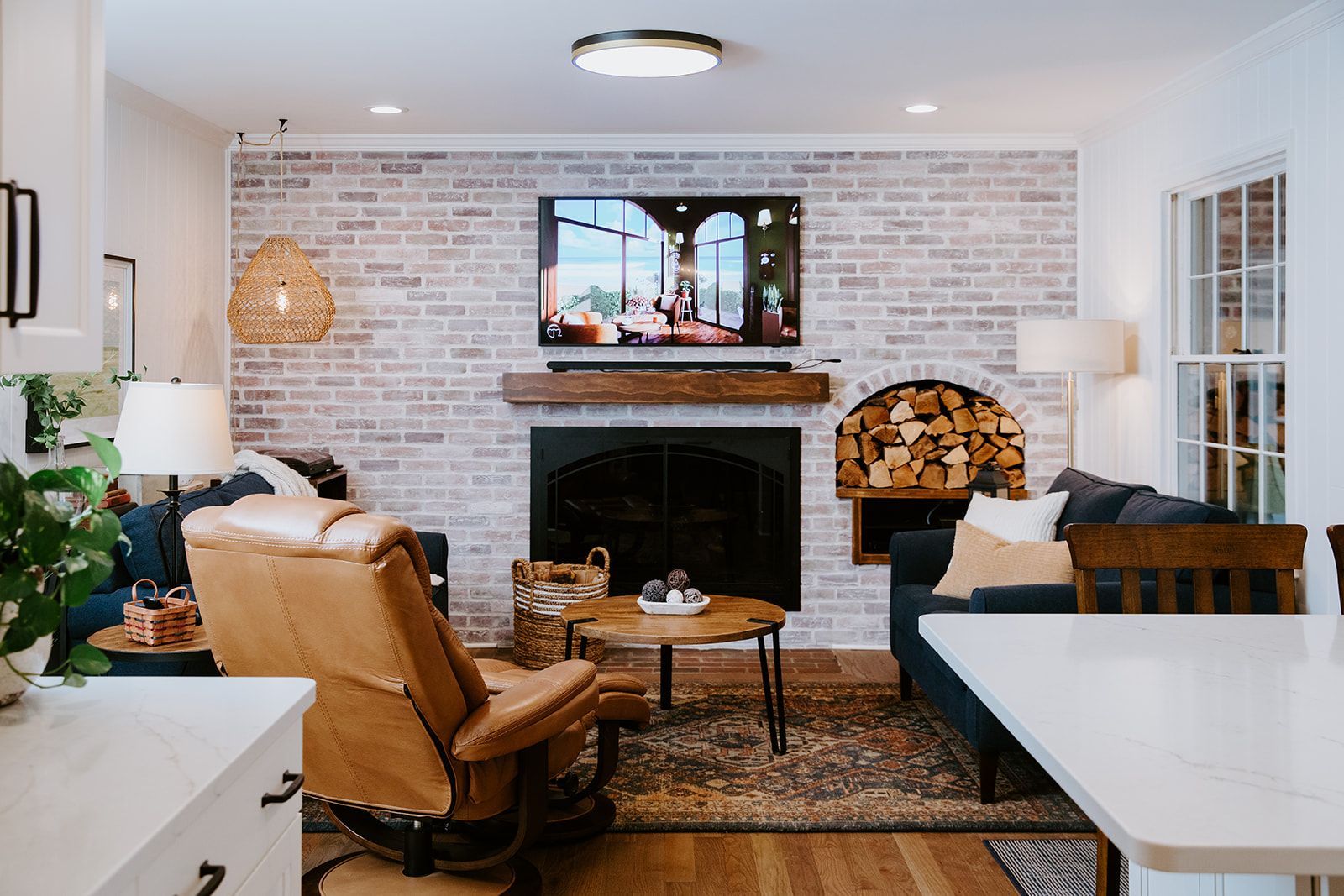 A living room with a fireplace