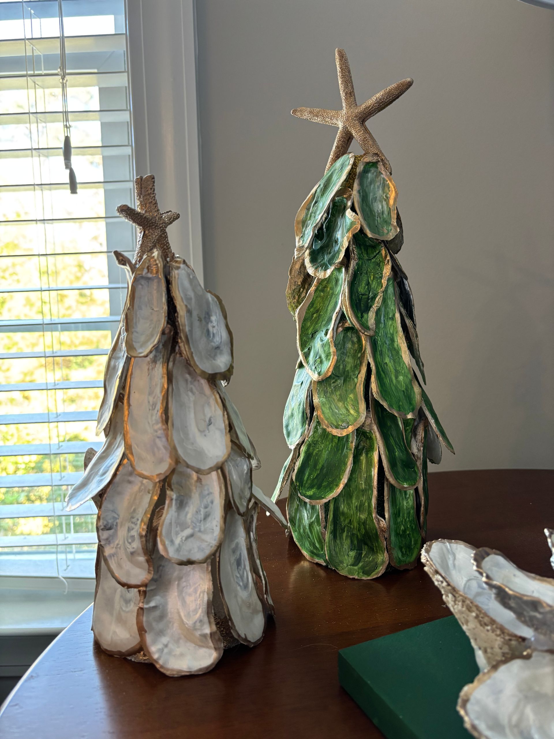 JOAN KOERNERT - Oyster Christmas Tree - Large