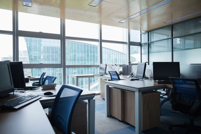 attrezzature ed arredamento uffici