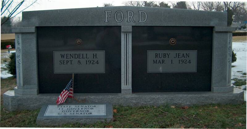 A gravestone for windell and ruby jean ford