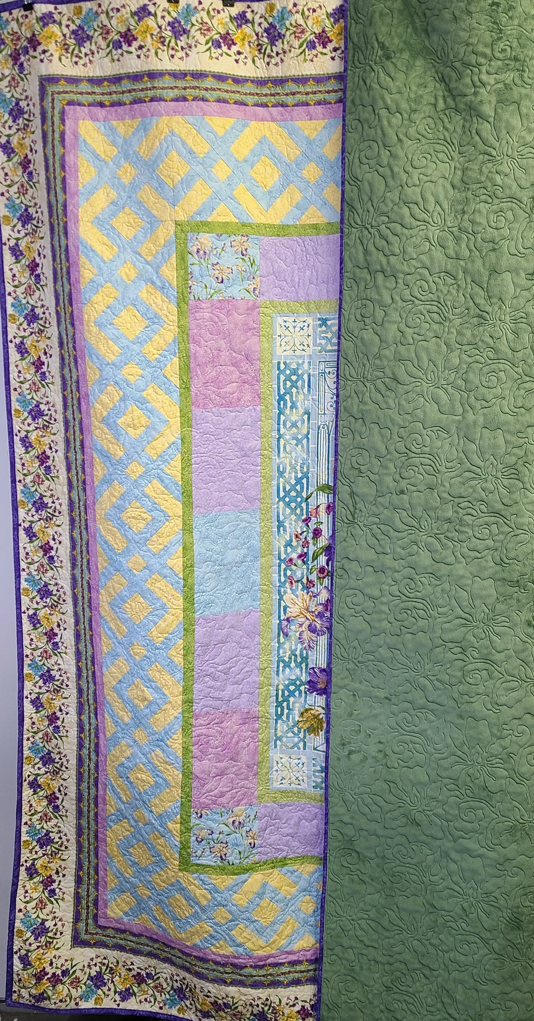 Longarm quilting pricing Meridian Idaho by Brown Bear Quilting Services LLC