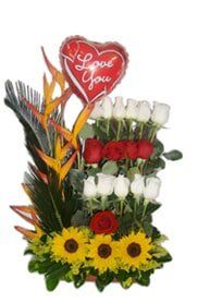 TATY FLORISTERIA - Rosas con girasoles, flores tropicales y globo