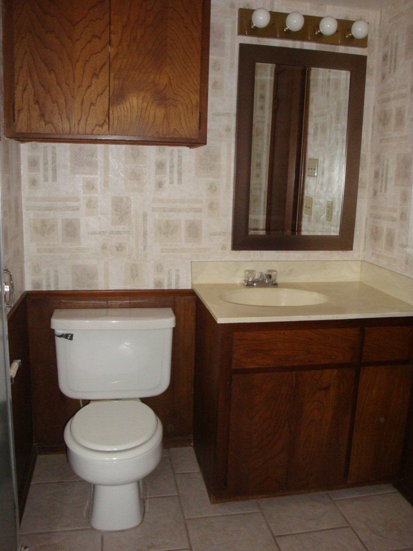 8th Eagle Duplex Bathroom | Desert Crest LLC