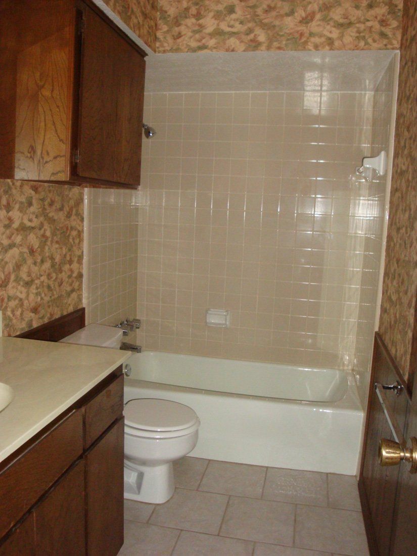 8th Eagle Duplex Bathroom | Desert Crest LLC