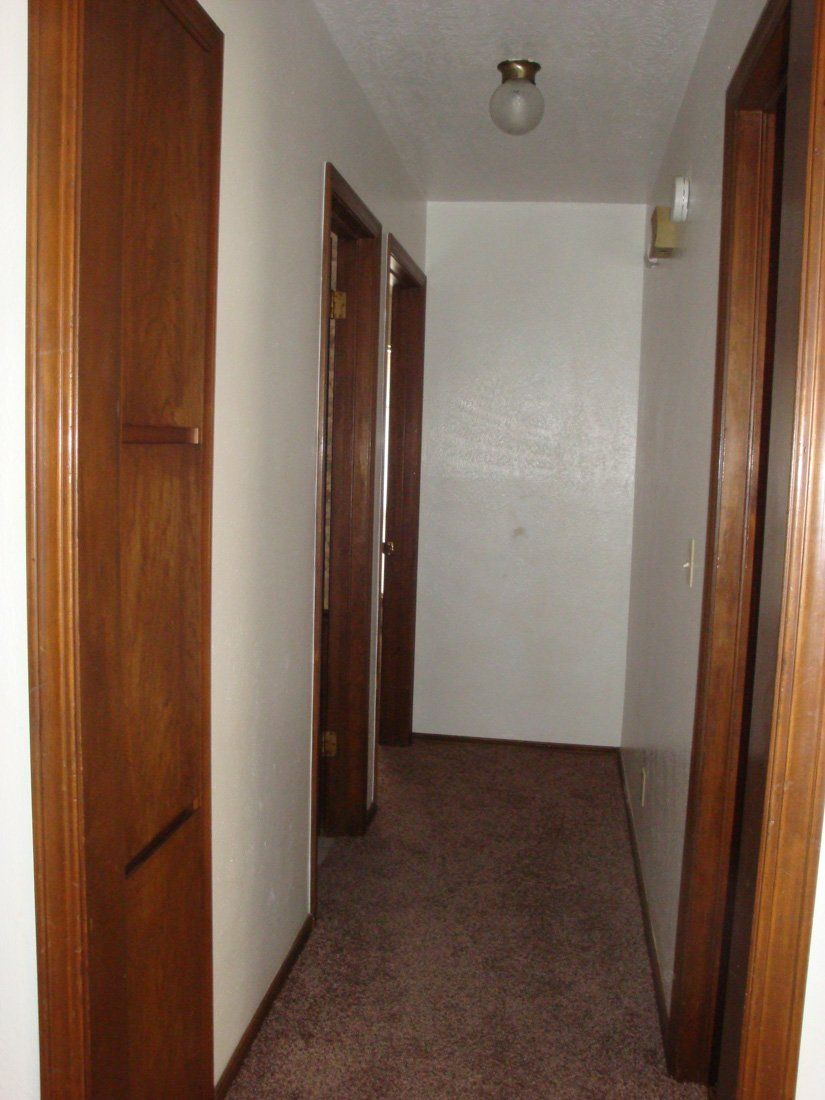 8th Eagle Duplex Hallway | Desert Crest LLC