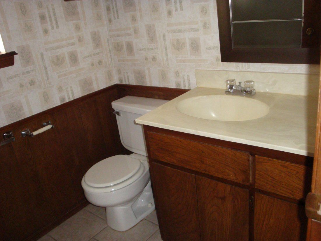 8th Eagle Duplex Bathroom | Desert Crest LLC
