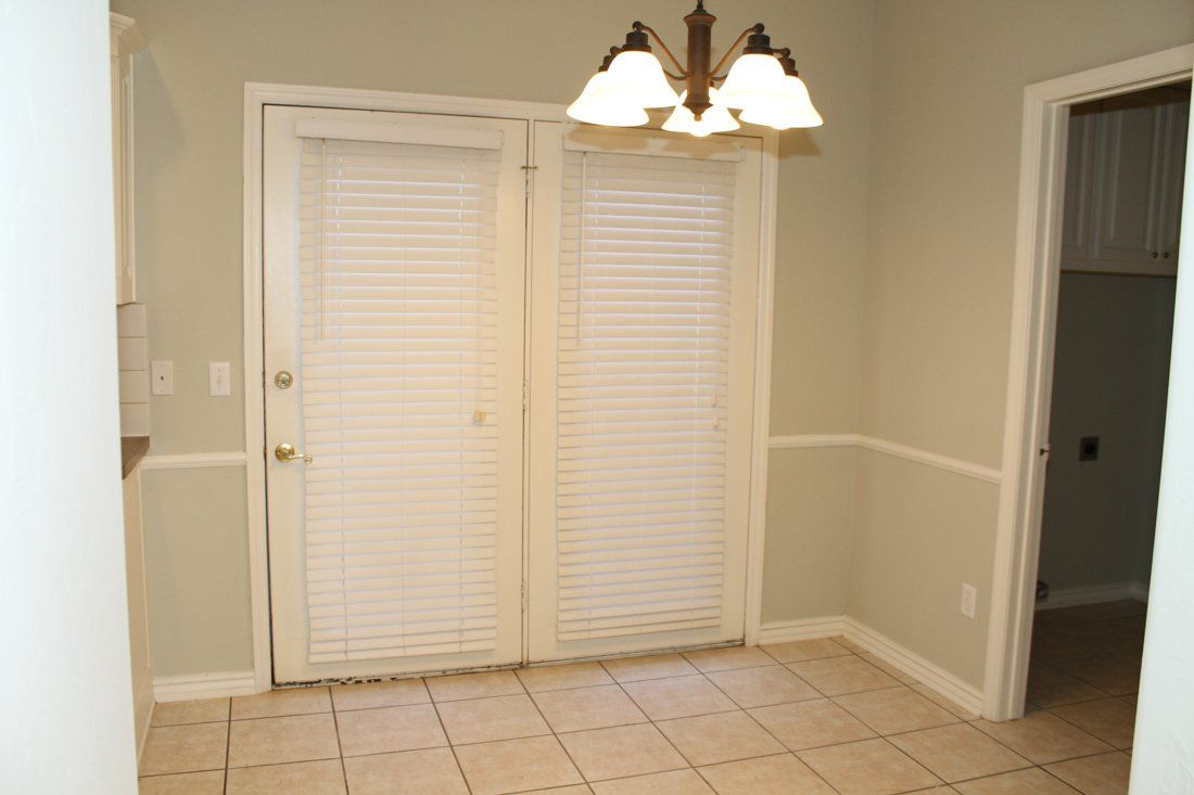 Asbury Place Condominium Entrance | Desert Crest LLC