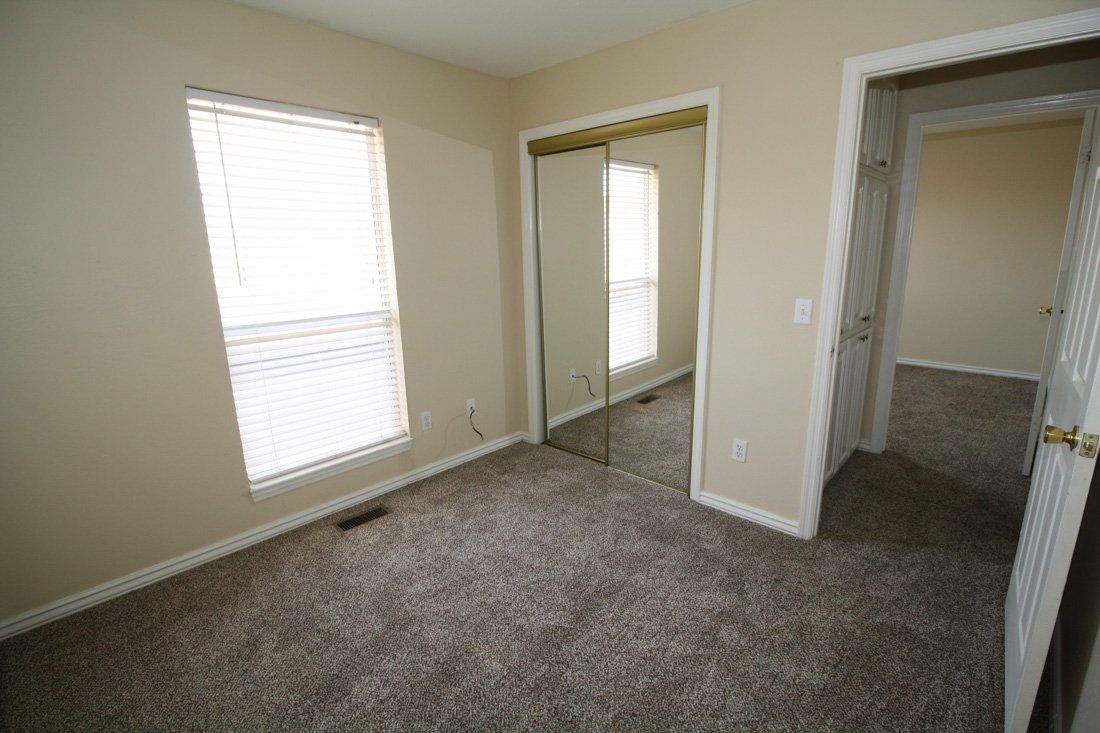 Asbury Place Condominium Bedroom | Desert Crest LLC