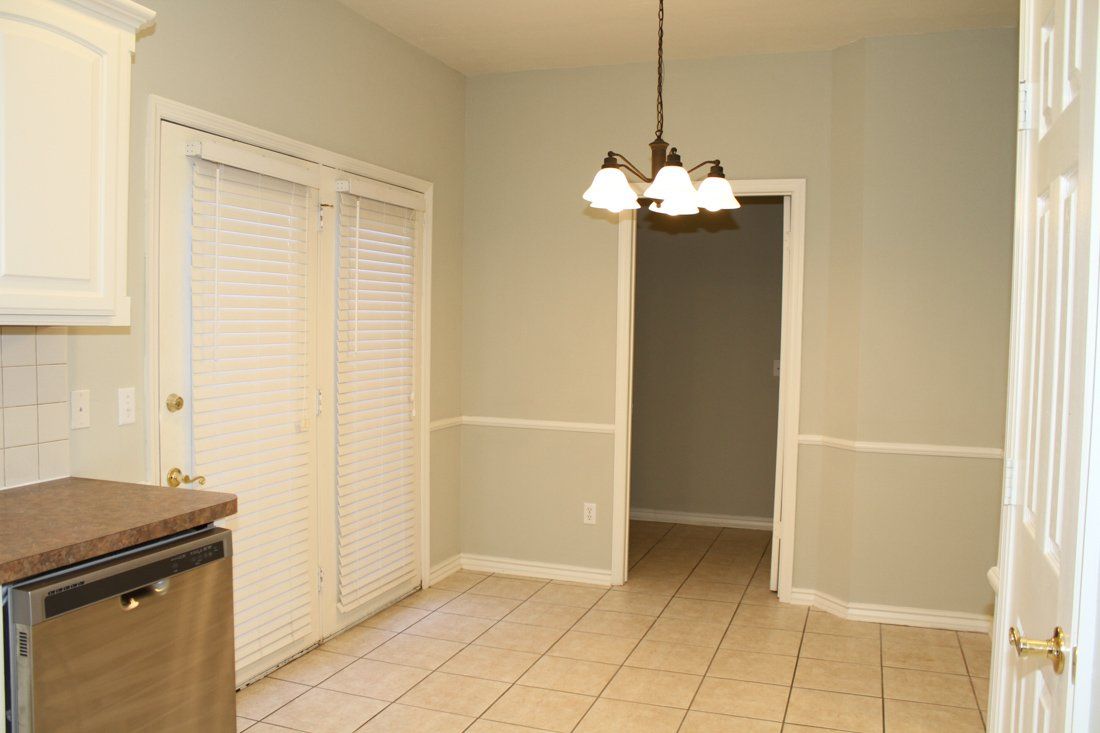 Asbury Place Condominium Kitchen | Desert Crest LLC