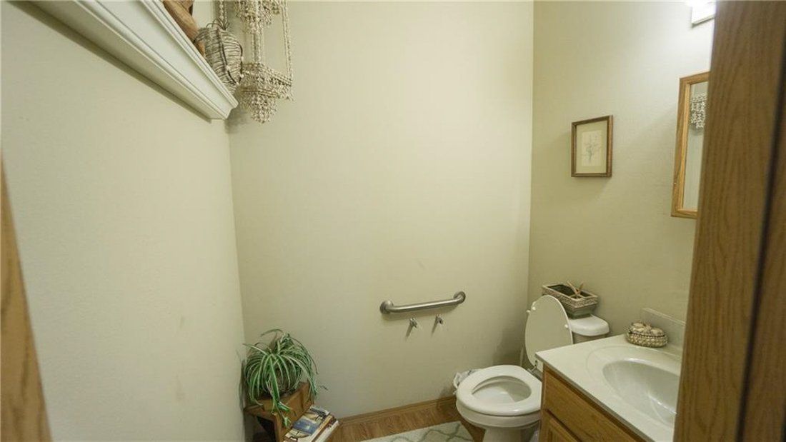 Coventry Meadows Bathroom | Desert Crest LLC