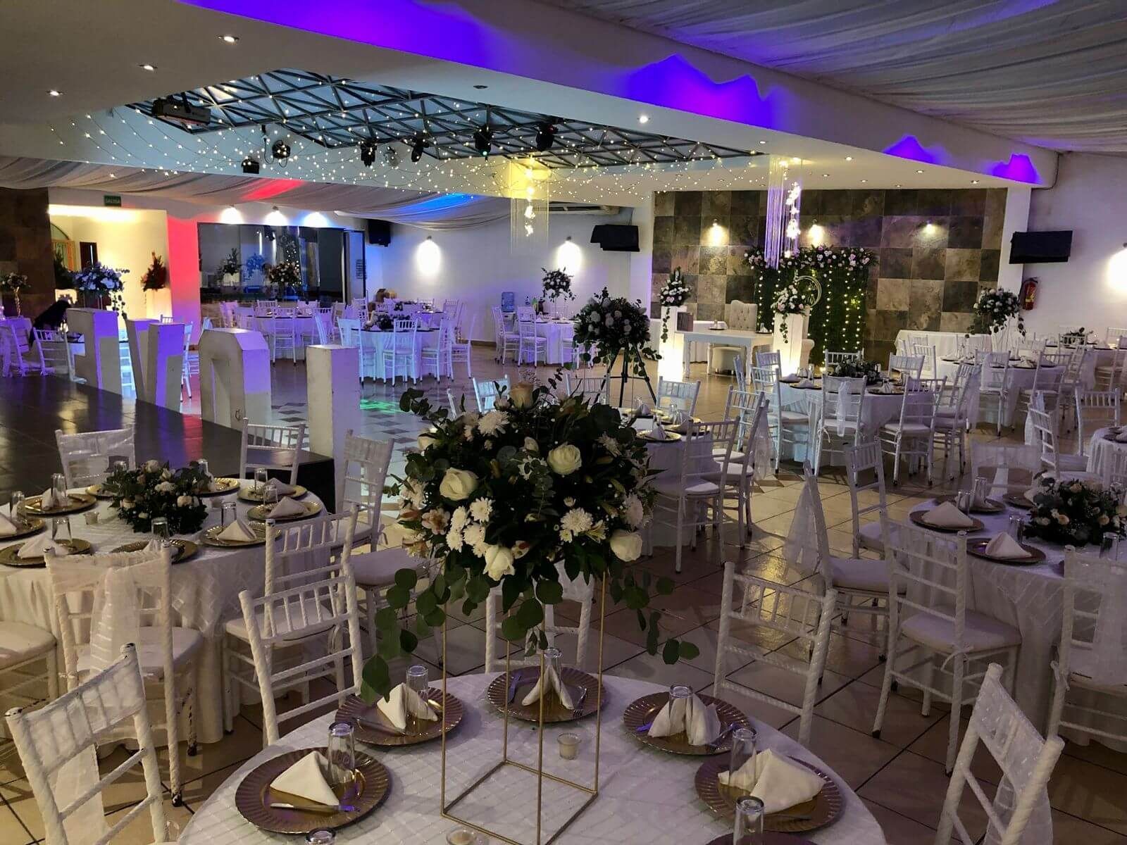 SALÓN DE EVENTOS MONTECARLO