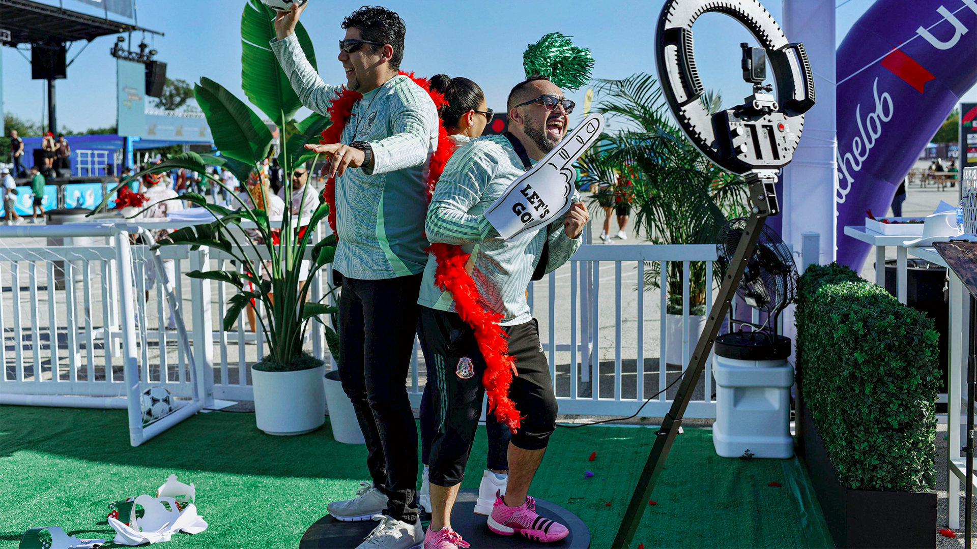 Michelob Ultra x Mextour