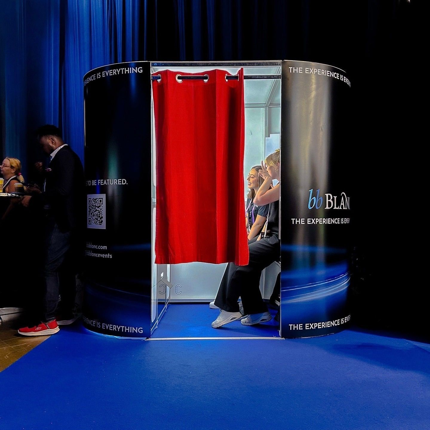 Why Enclosed Photo Booths Are Making a Comeback at Events and Brand ...