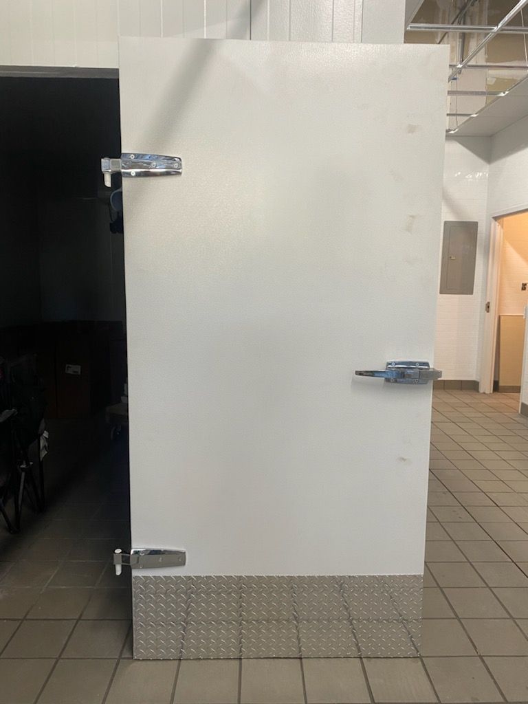 TopQuality WalkIn Cooler Doors Cooler Walk In Door