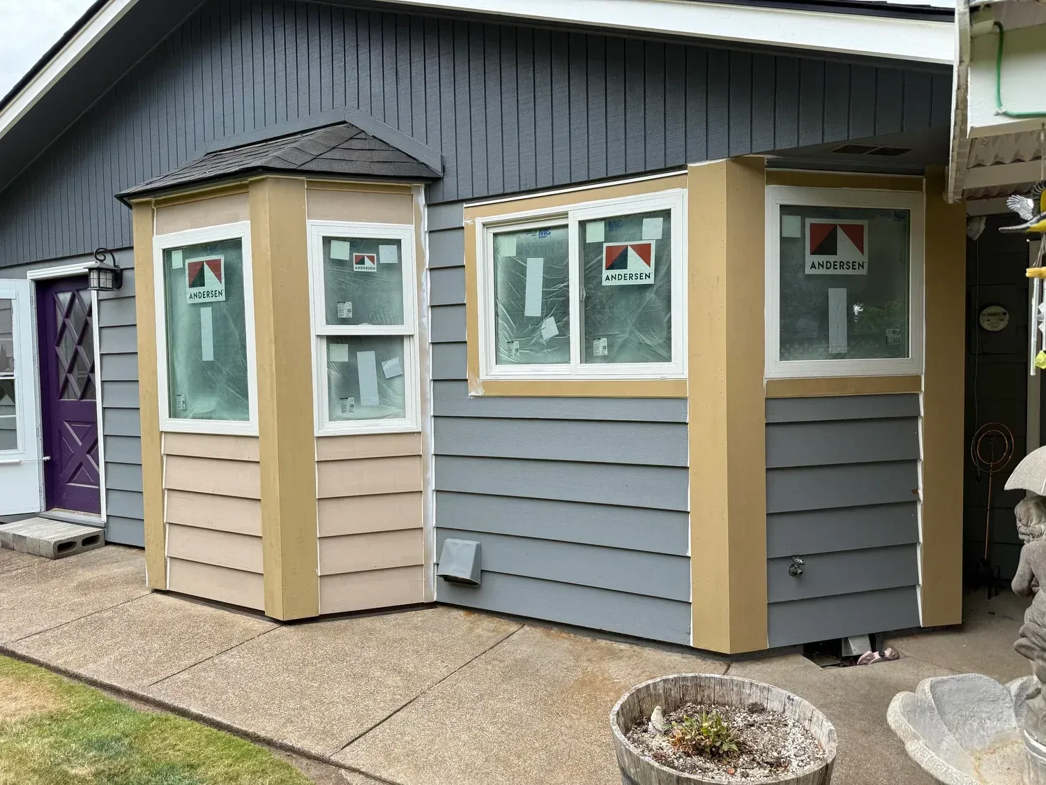 Replacement Windows Installed on a house in the Willamette Valley