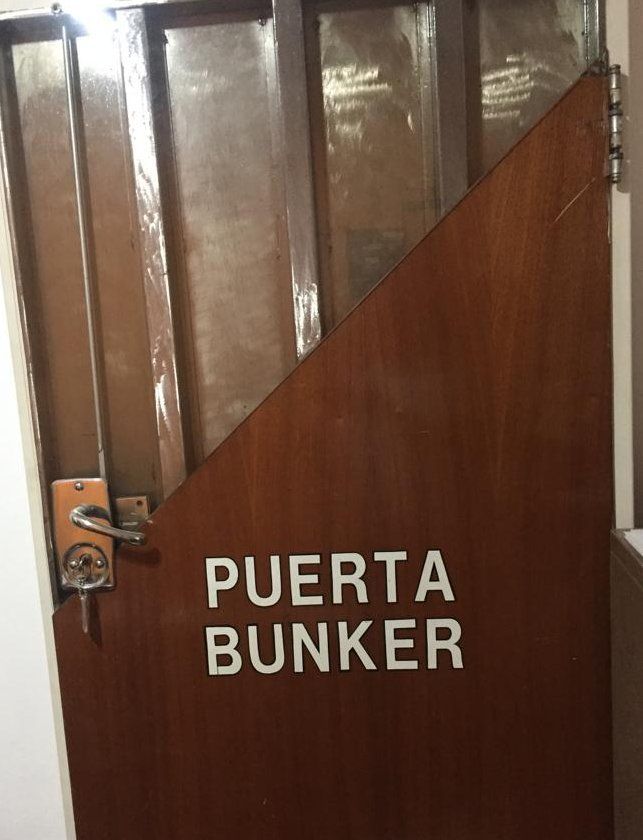 Puerta Bunker