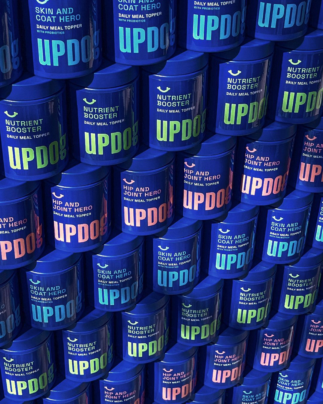 A bunch of boxes that say universal gaming headset