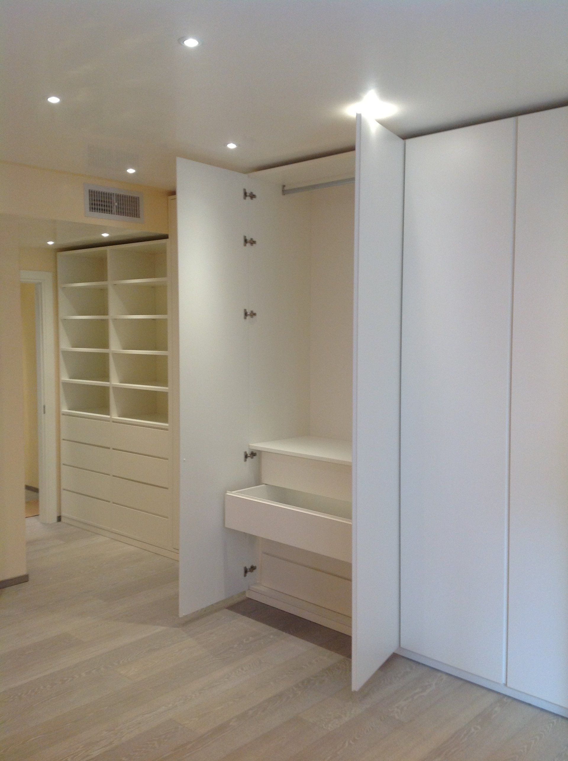 Armadi e cabine armadio