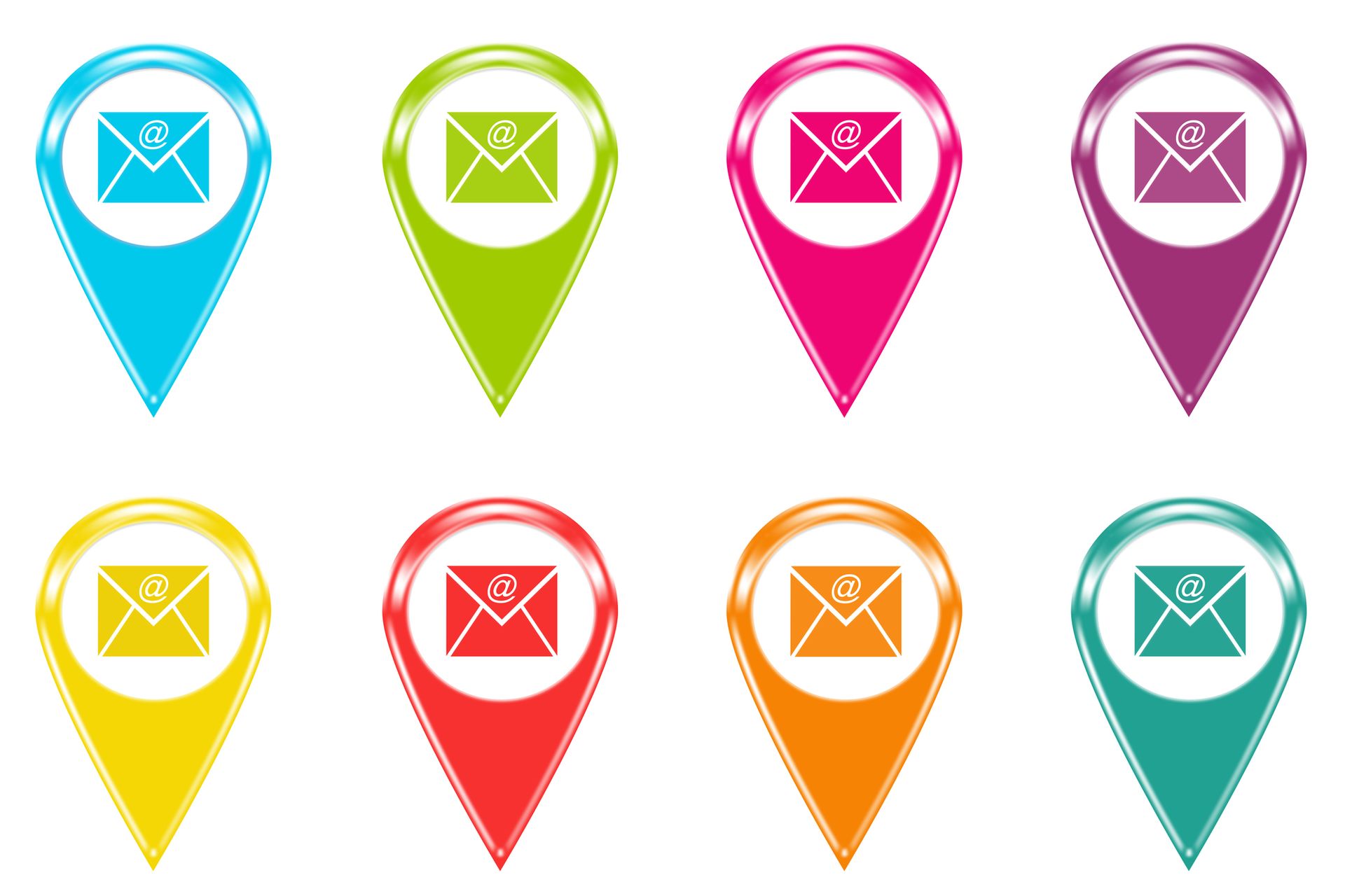 Illustratie van acht e-mail-icoontjes in verschillende kleuren ter illustratie van een blogpost over betere nieuwsbrieven sturen.