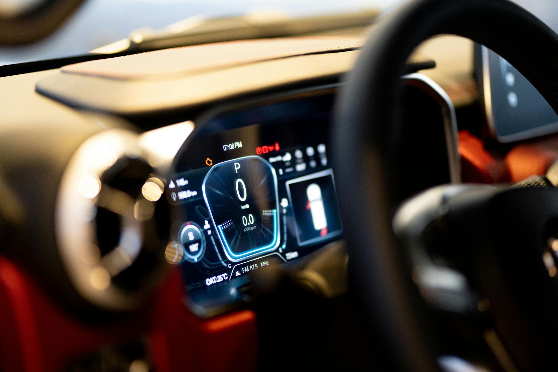 Het digitale dashboard van een moderne auto.