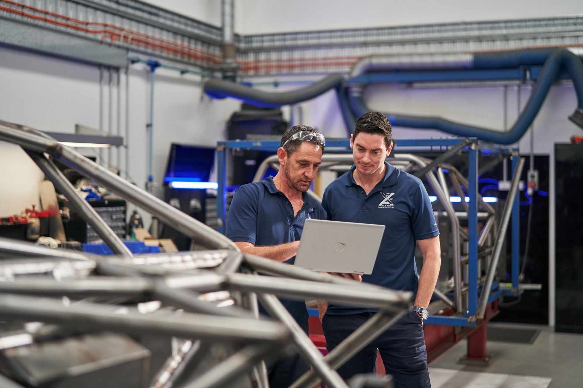 T8RE Advanced Manufacturing Workshop Chassis Laptop