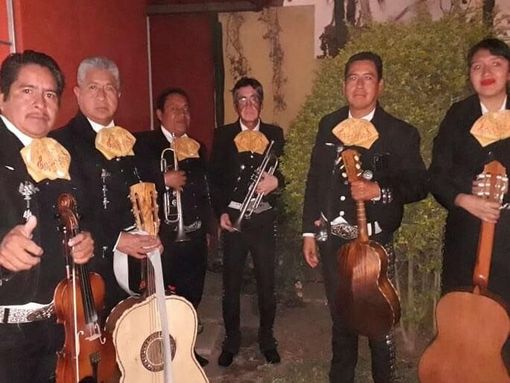 MARIACHI EMPERADOR - Serenatas