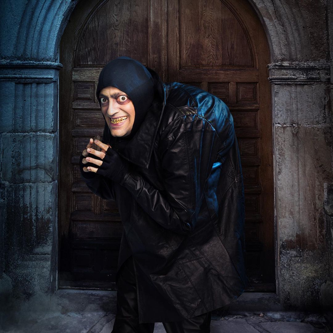 Fernando Caruso como Igor em o Jovem Frankenstein - o musical