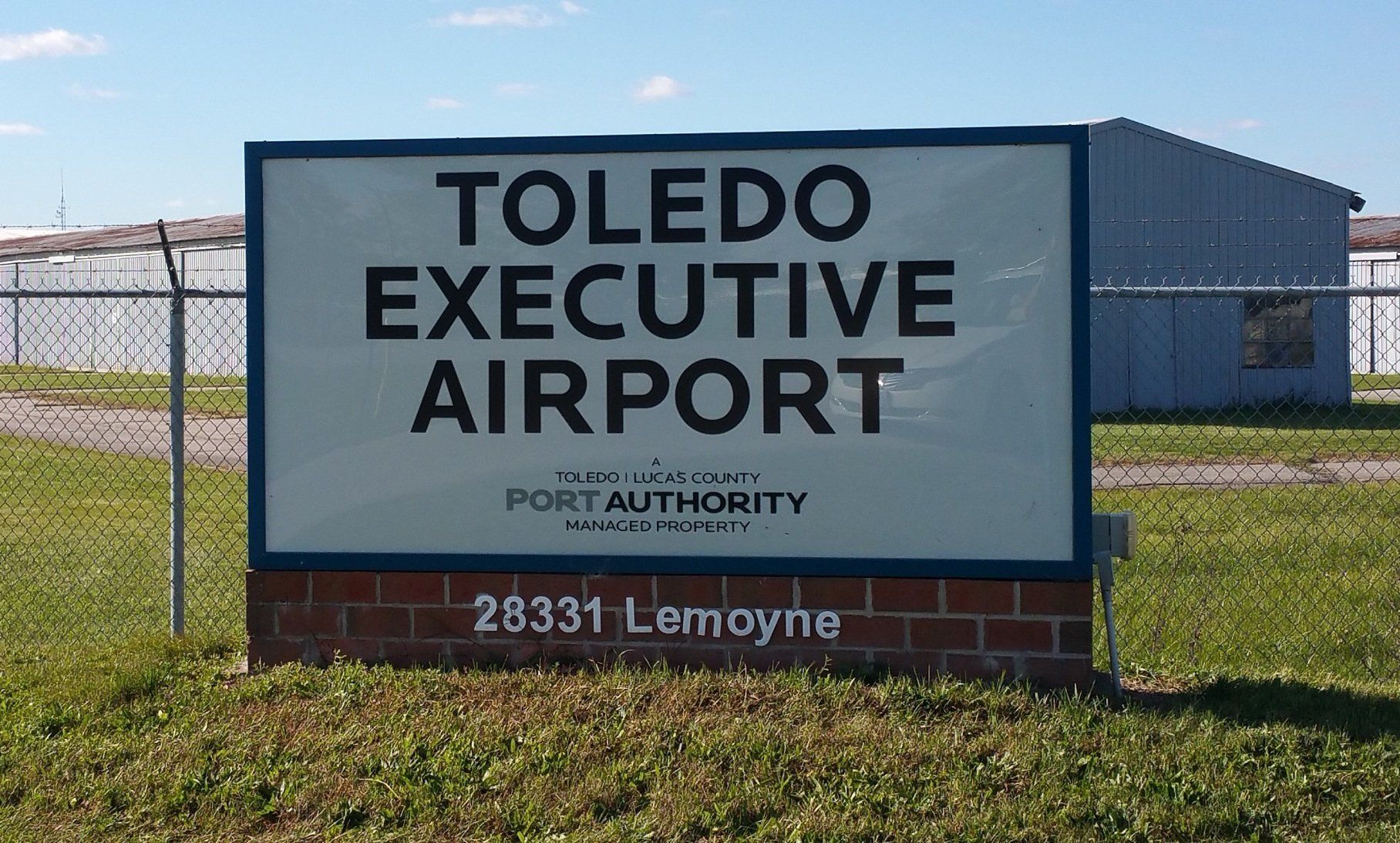 Toledo Executive Airport