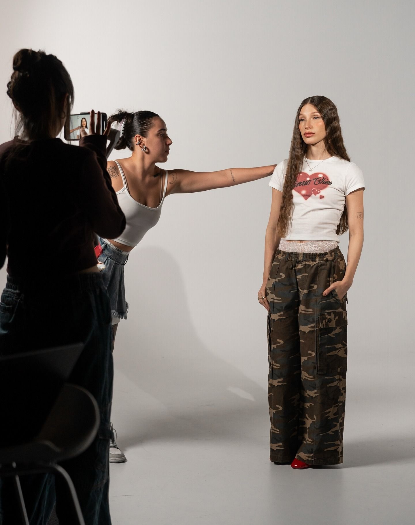 Sesión de fotos de moda en un estudio