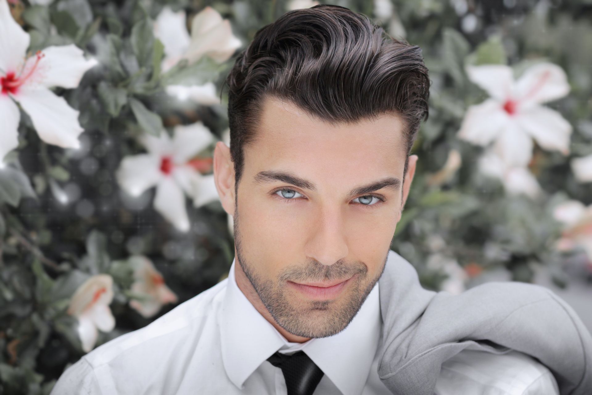 A man with a luxury hairstyle 