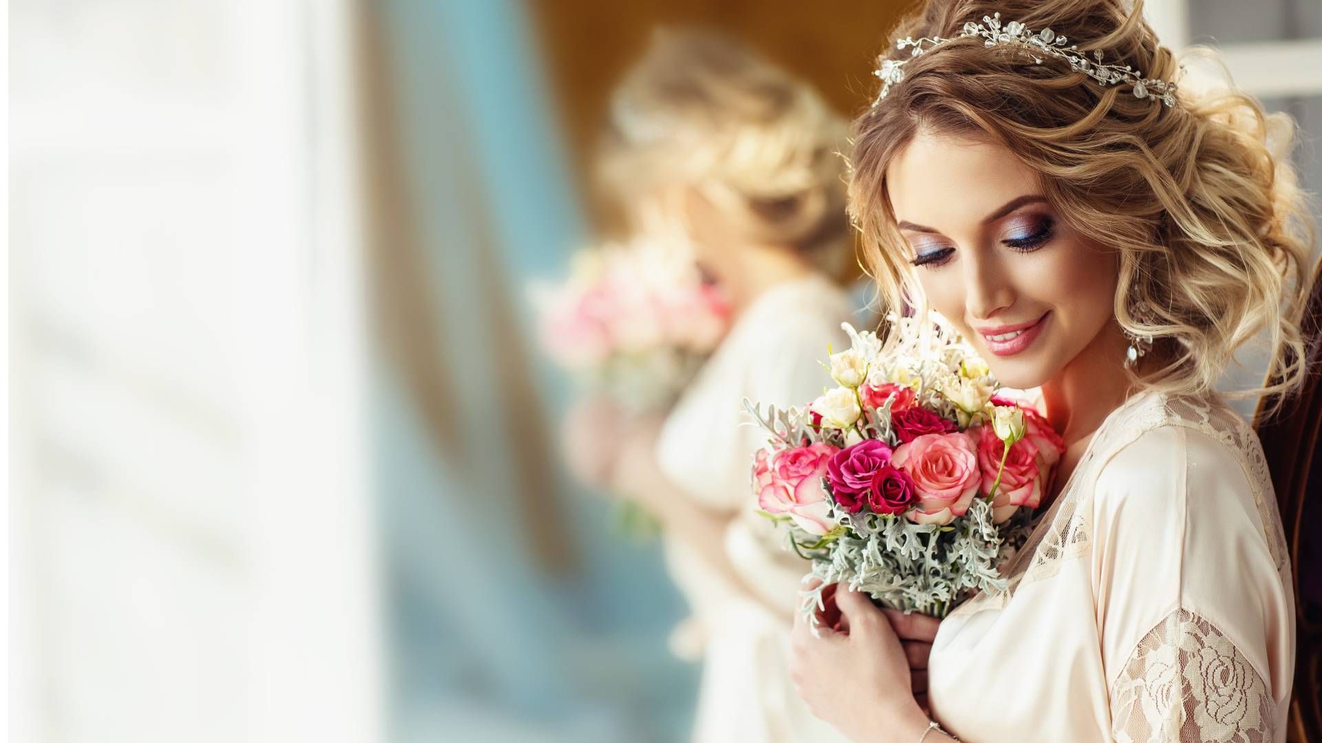 A young bride with a curly hairstyle near Lexington, Kentucky (KY)