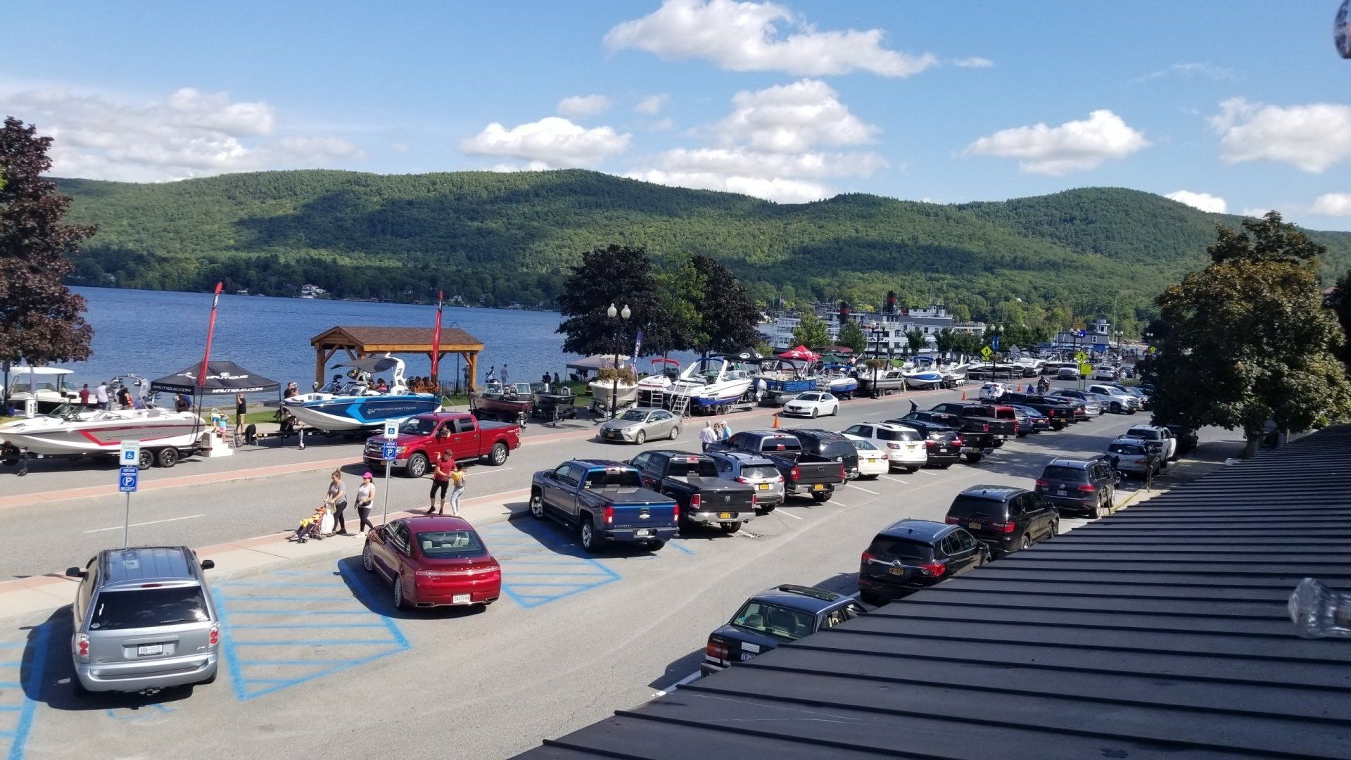 the-lake-george-in-water-boat-show